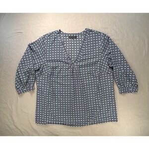Violet & Claire Women's Blouse Blue SnowFlake Size 1X Geometric Lightweight